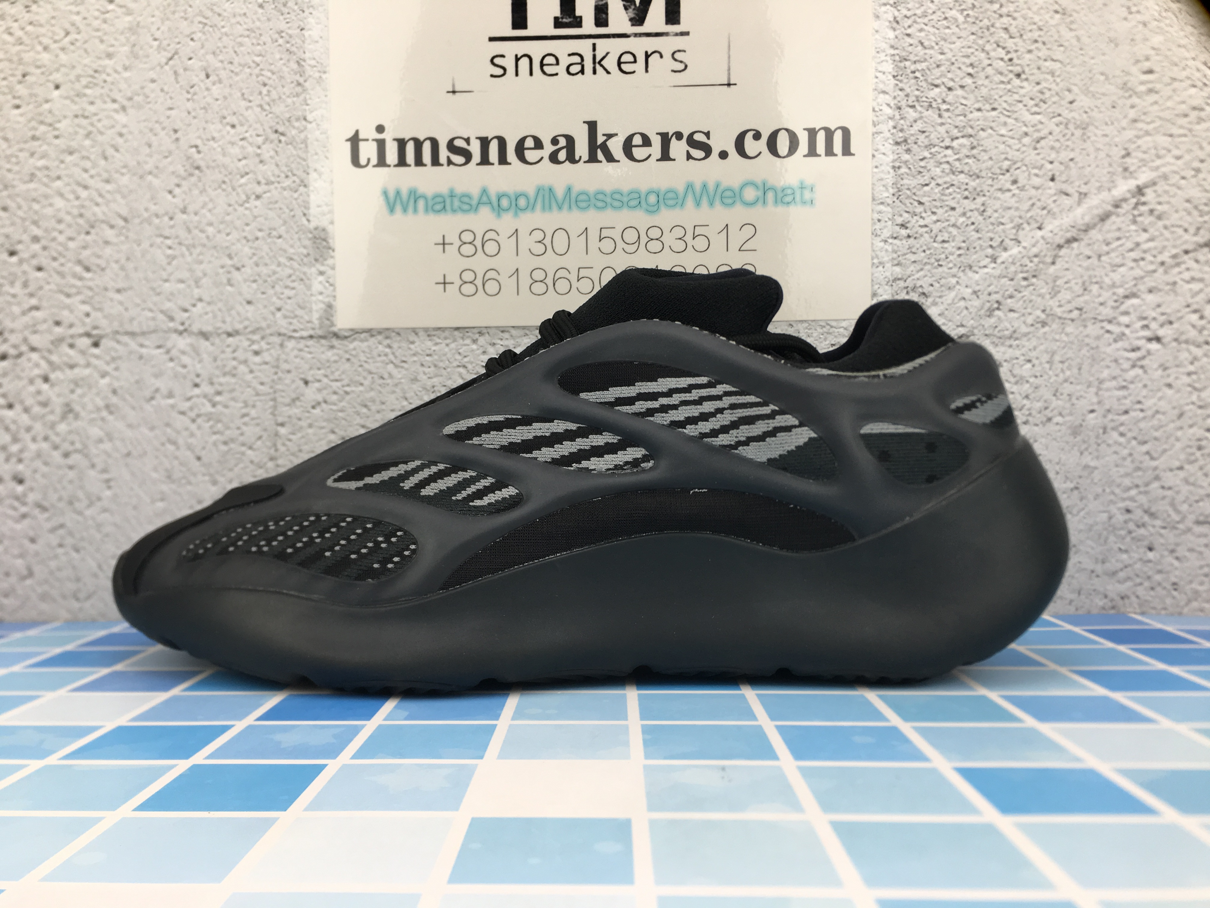 Yeezy 700 V3 Alvah H67799